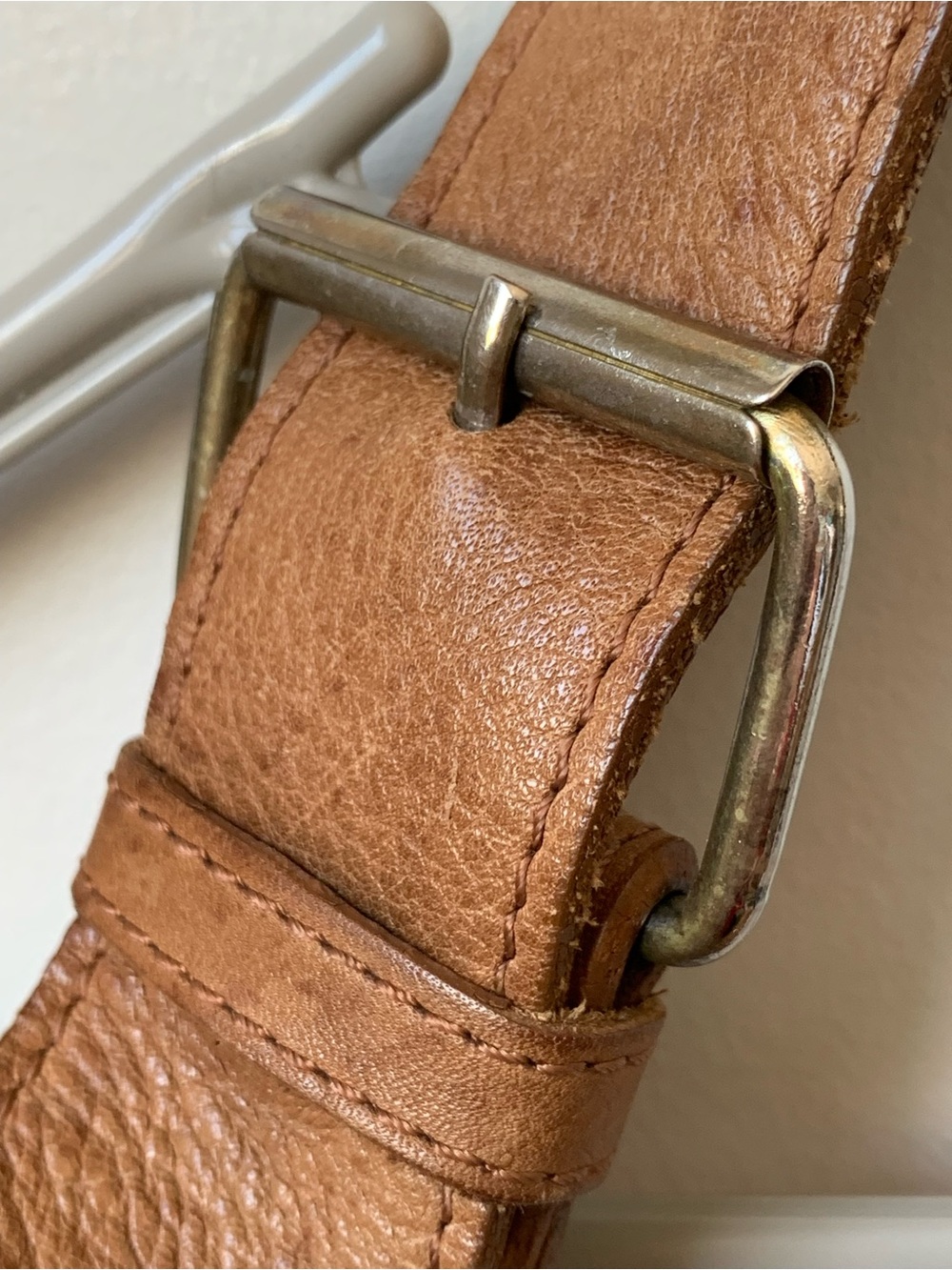 BOULDER RIDGE Glove Tanned Cowhide Leather Gold Hardware Large Messenger Bag - Picture 7 of 12